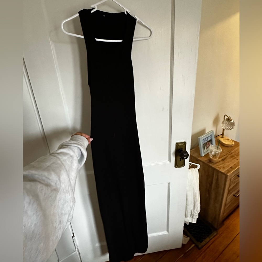 Elegant Black Maxi Dress